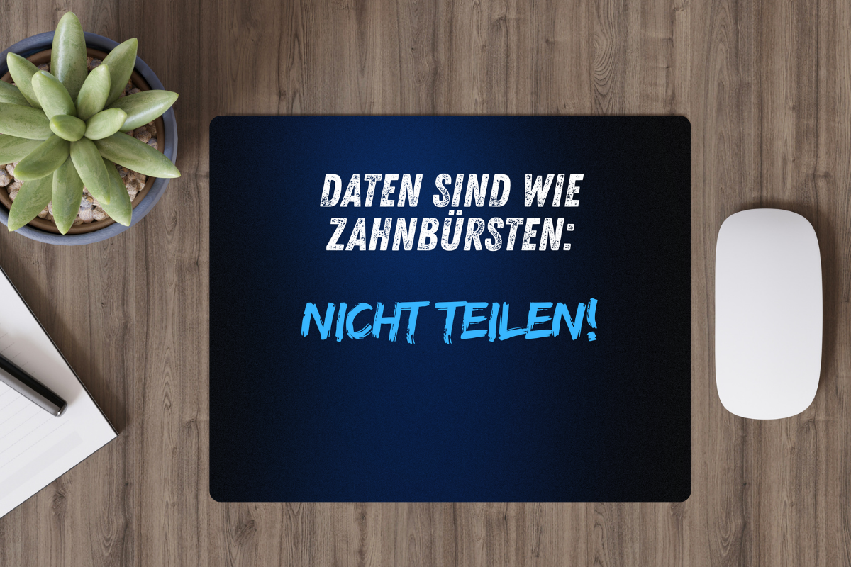 Mousepad mit Spruch | Textil-Mousepad 23x19 cm | rutschfest & farbig bedruckt | Geschenk Büro Home Office Gaming | Zahnbürste